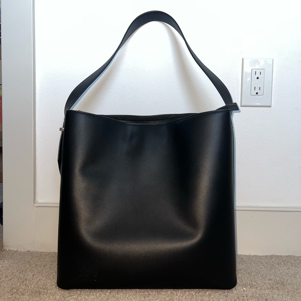 BEIS Essentials Tote - Wicked Black